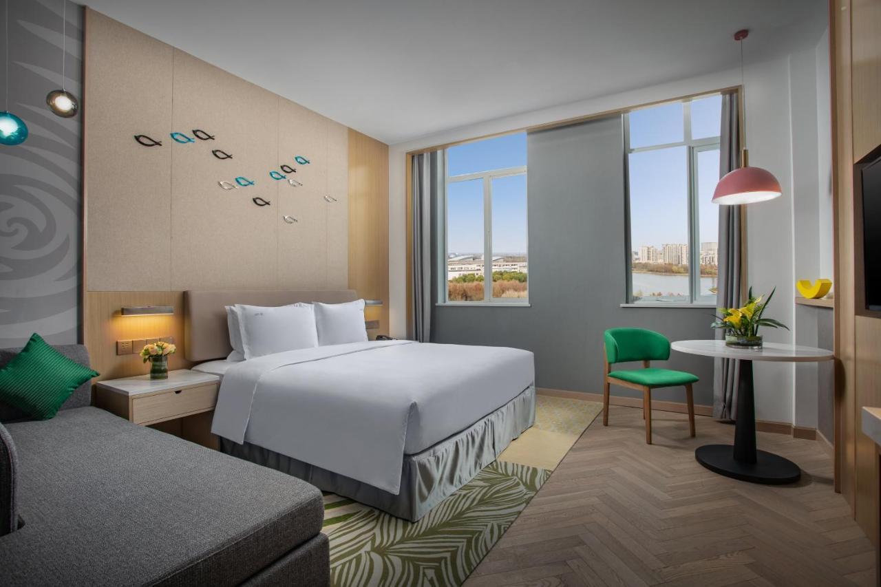 Holiday Inn Shanghai Dishui Lake By Ihg Nanhui Eksteriør billede