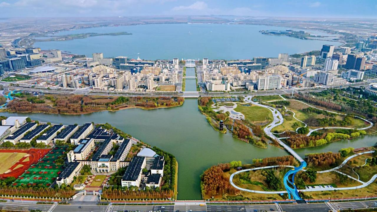 Holiday Inn Shanghai Dishui Lake By Ihg Nanhui Eksteriør billede