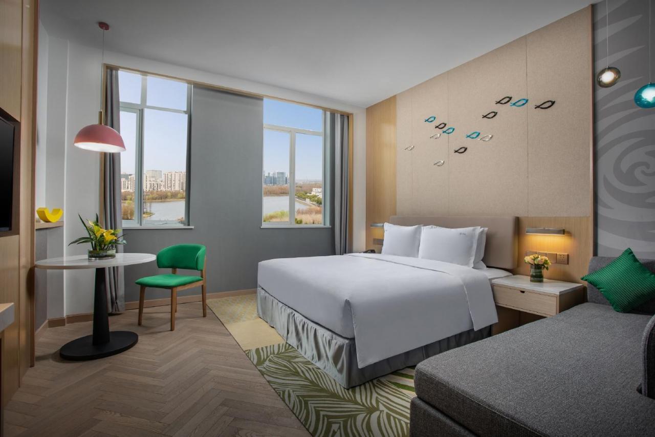 Holiday Inn Shanghai Dishui Lake By Ihg Nanhui Eksteriør billede